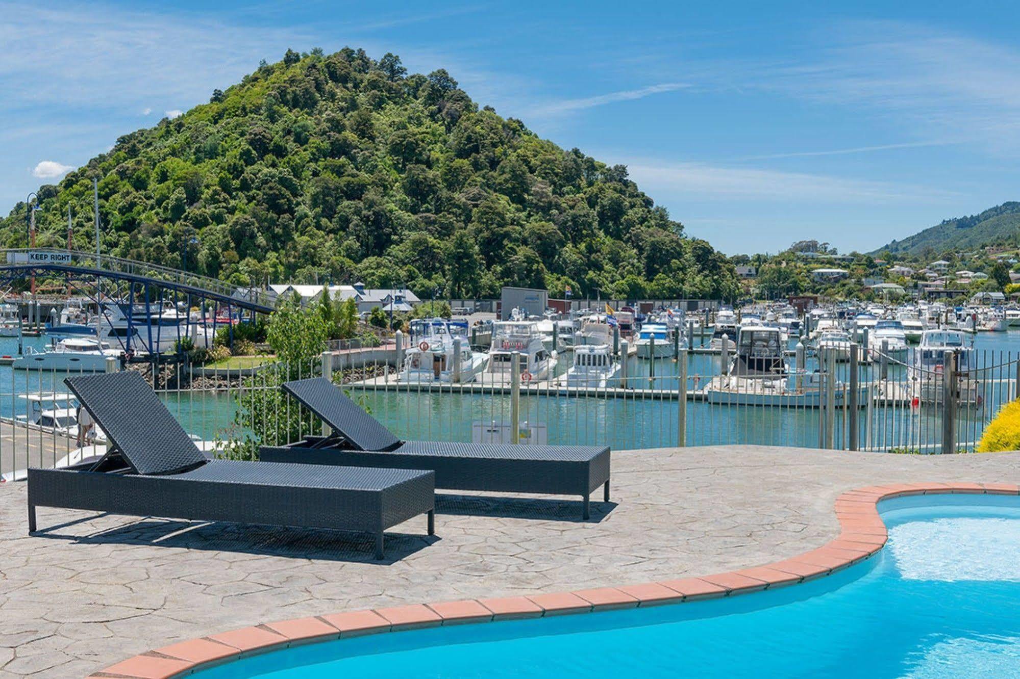 Beachcomber Inn Picton Bagian luar foto